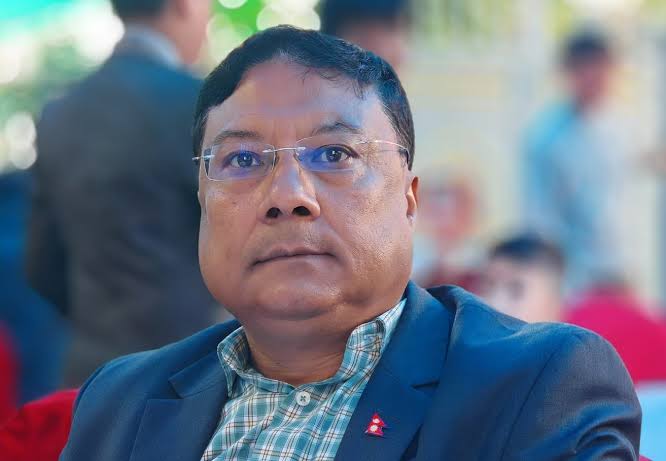 हतकडीसहित अदालत उपस्थित गराइयो पत्रकार श्रेष्ठलाई